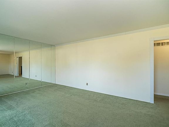 3rd image of 9434 Cimarron Ct