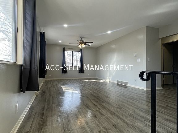 2nd image of 5233 Rich St
