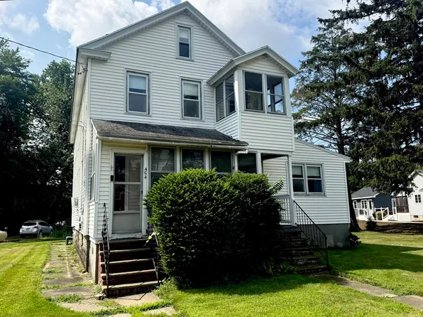 452-452 Meadow St #454, Agawam, MA 01001
