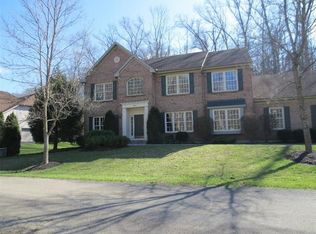 9521 E Kemper Rd, Loveland, OH 45140