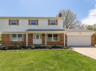 8490 Brookridge Dr, West Chester, OH 45069