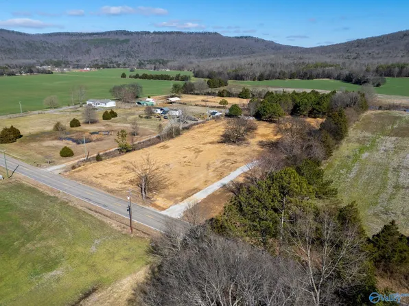 397 Old Gurley Pike, Gurley, AL 35748