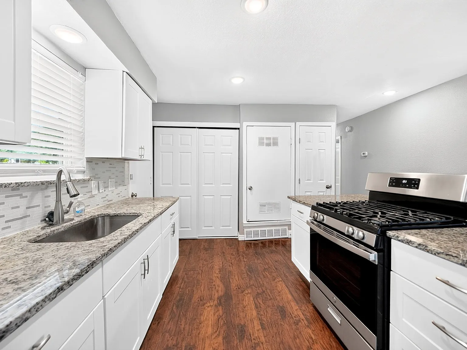 4 bed, 1500 sqft, $1,795 — Photo 1