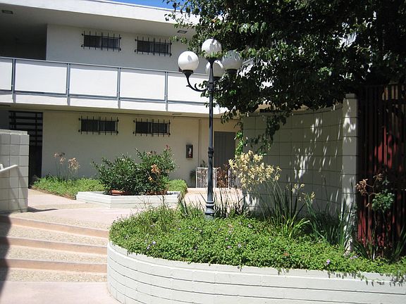 4th image of 1060 20th St APT 1