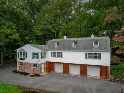 3438 Oak Hill Rd, Emmaus, PA, 18049