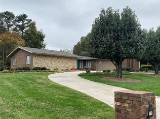 116 Quakerwood Dr, Archdale, NC 27263