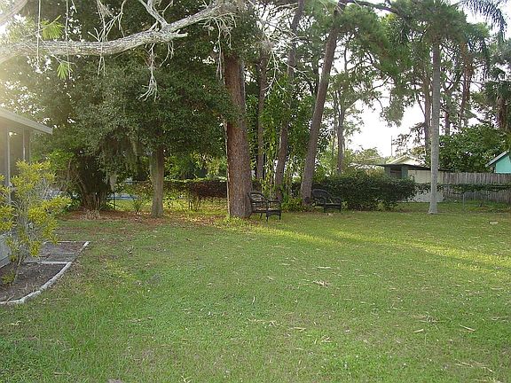 5th image of 60 Virginia Ct