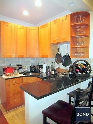 Rented by Bond New York | media 23