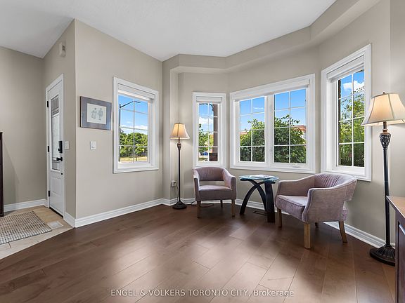 3rd image of 1510 Samuelson Cir