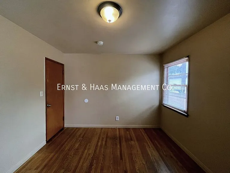 5821 John Ave — Photo 12
