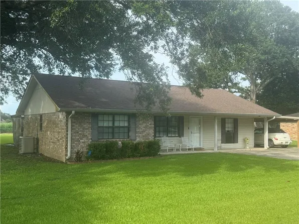 136 Rose St, Belle Rose, LA 70341