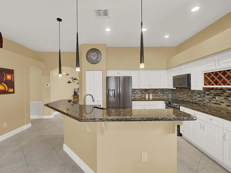 18453 Old Princeton Ln — Photo 13