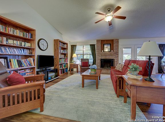 4th image of 9342 Marsh Creek Dr