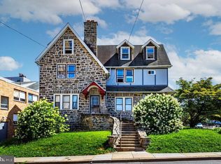 27 Glendale Rd, Upper Darby, PA 19082