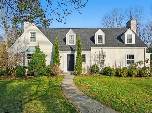 34 10 Acre Lane, West Hartford, CT 06107