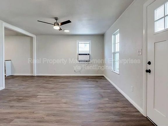 3rd image of 230 SE 50th St
