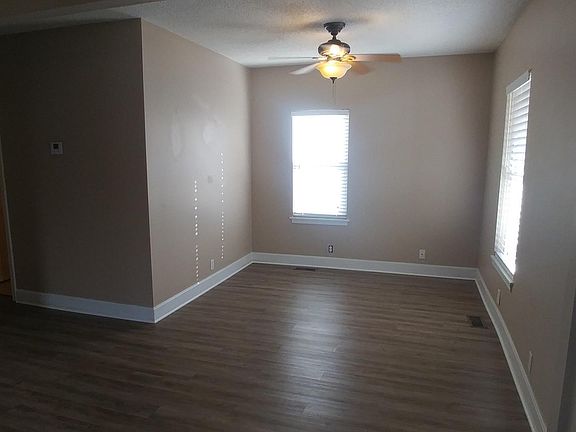 5th image of 4511 Wyoming St