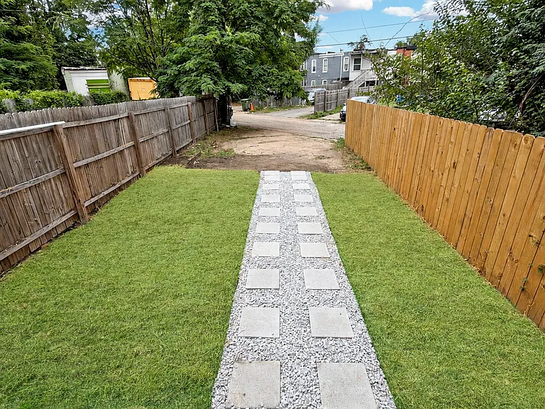 3411 Reisterstown Rd — Photo 23