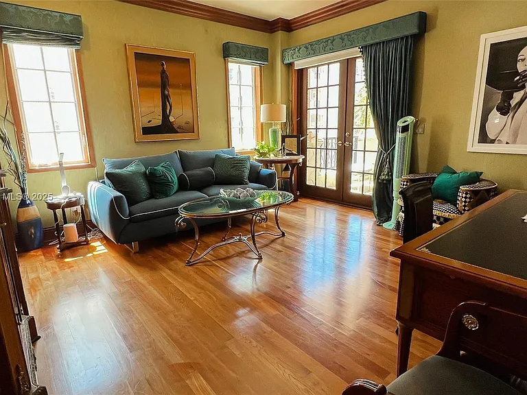 7241 Fisher Island Dr #7241 — Photo 32