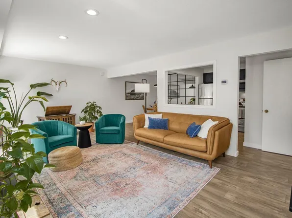 4721 Cedar Lake Rd S #8, Minneapolis, MN 55416