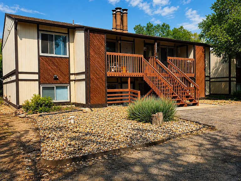 2922 Straus Ln #B — Photo 23