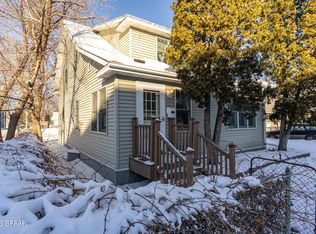812 University Ave, Grand Forks, ND 58203