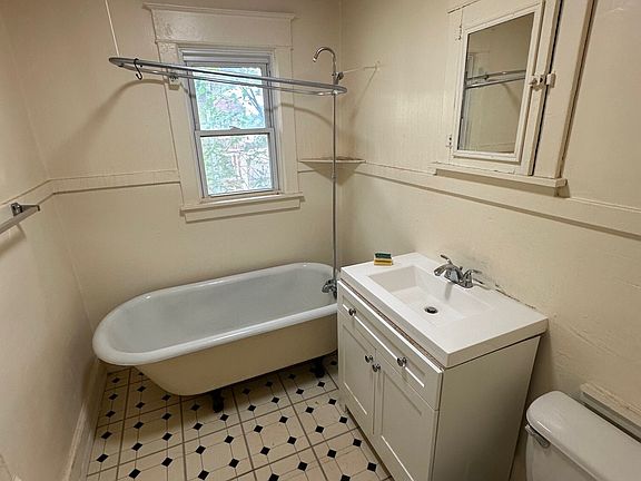 5th image of 325 Main St #11414261