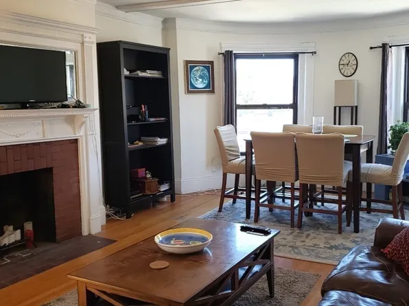 924 Beacon St, Boston, MA