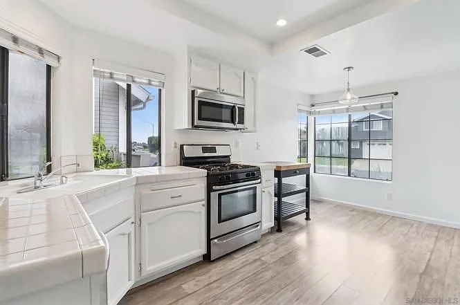 6872 Shearwaters Dr — Photo 16