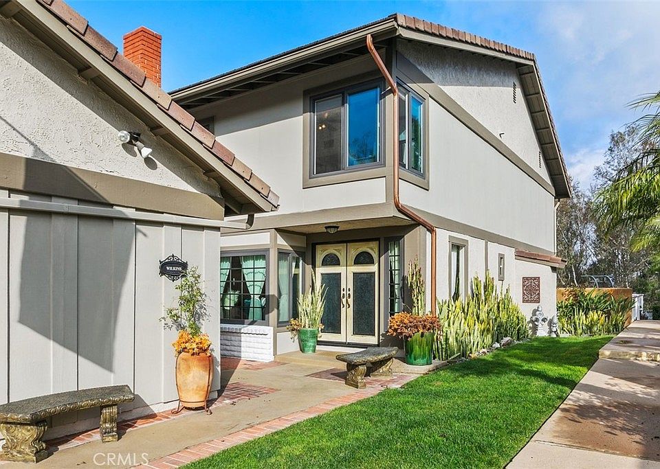 1st image of 745 S Paseo Prado