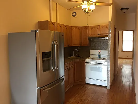 Rented by Capri Jet Realty Corp | media 7