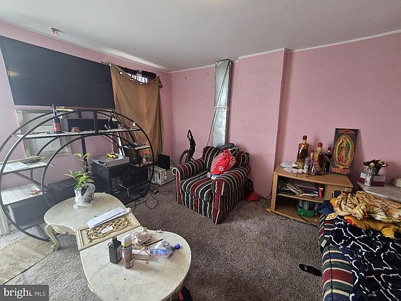 2nd image of 232 Breunig Ave