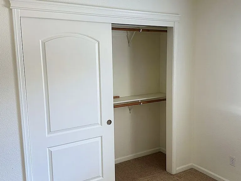 2709 Citrine Ave — Photo 9