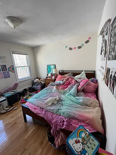 17 Pine St Photo 1