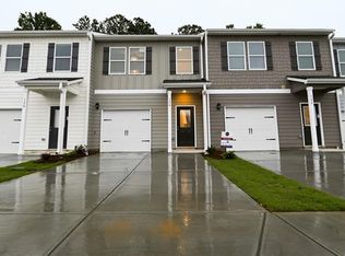 136 Village Green Dr #19, Adairsville, GA 30103