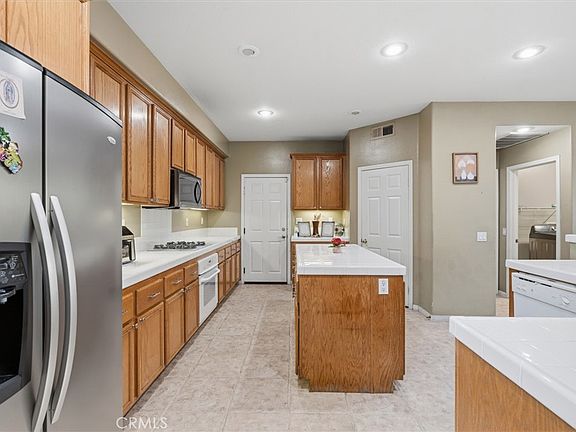 4th image of 13027 Bermuda Ave
