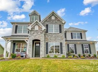 1401 Knob Creek Dr, Gastonia, NC 28054