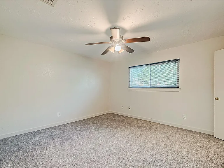 610 Bienville Ln — Photo 10