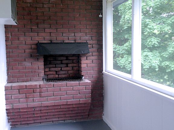 3rd image of 12-14 Arbor Hill Dr #8