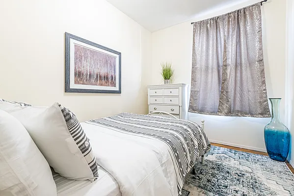 Rented by Furnished Habitat | media 16