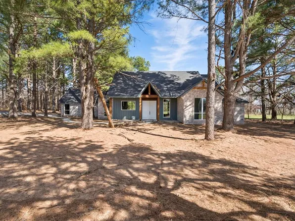 9381 Tallpines Rd, Noble, OK 73068