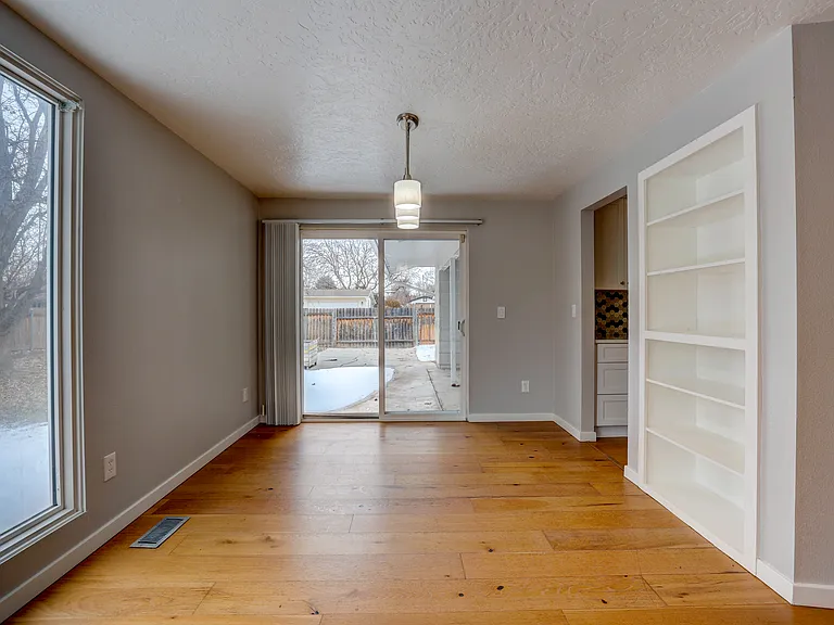 8290 W Amherst Dr — Photo 23