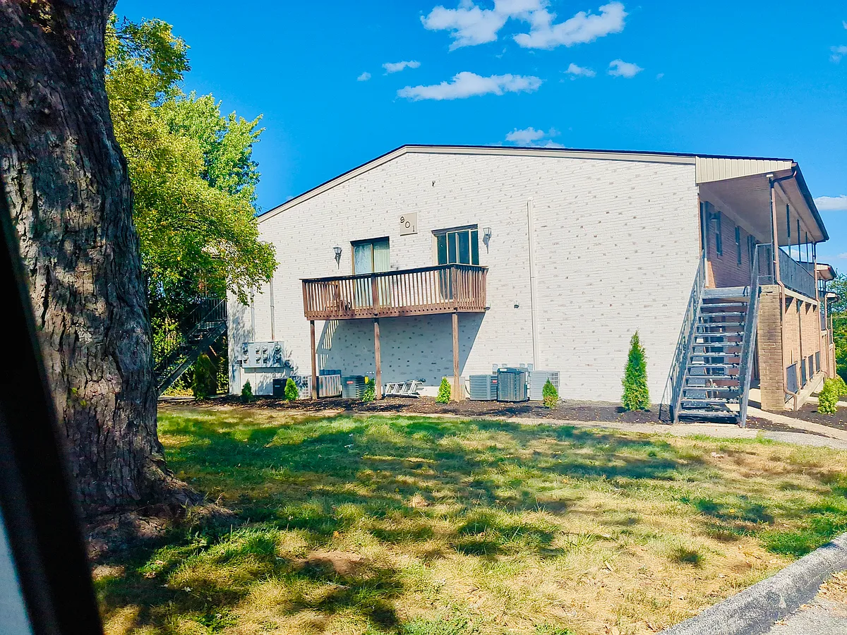 Building Photo - 901 Crosshill Dr #5