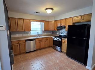 504 S 14th St #1, Newark, NJ 07103