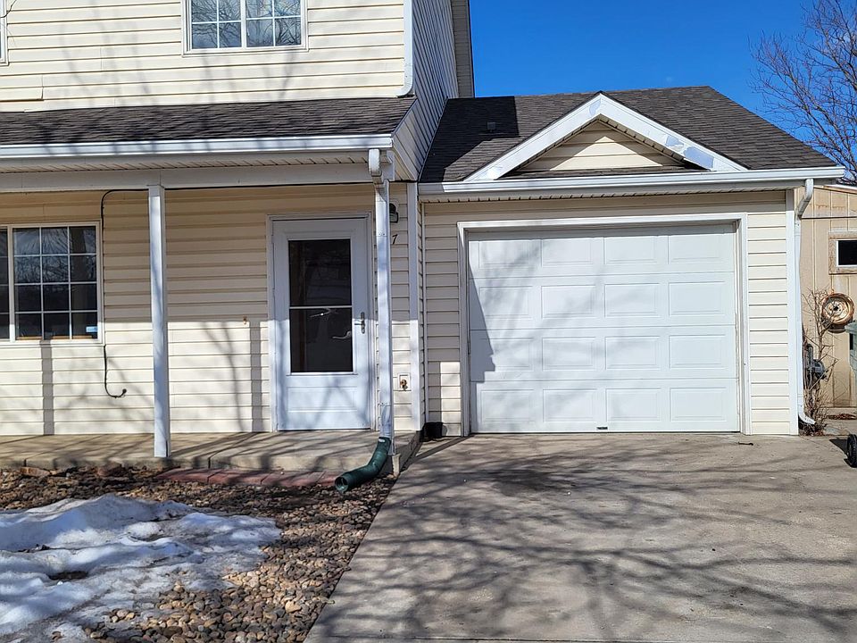 1st image of 317 Ash Ct