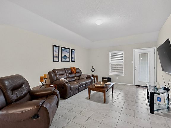 5th image of 1409 Slate St