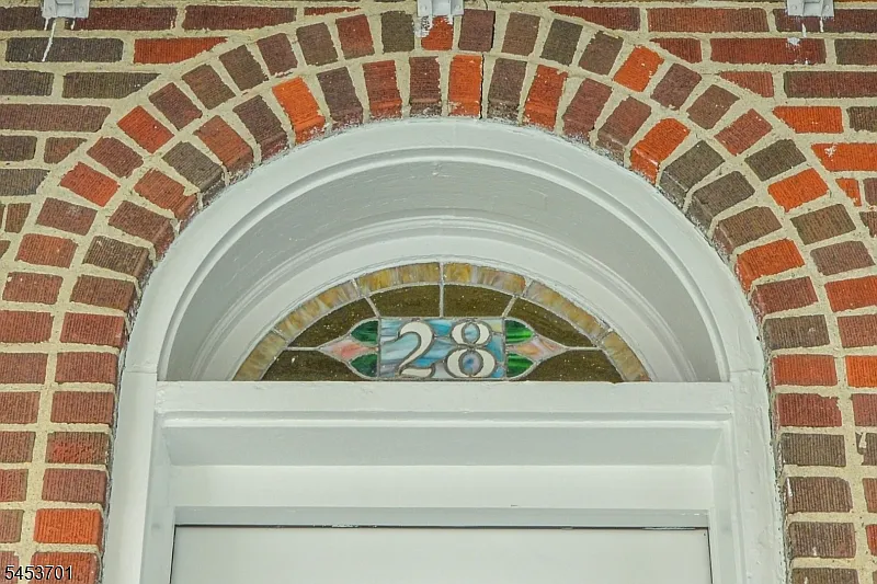 3 bed, 1.0 bath, $2,450 — Photo 2