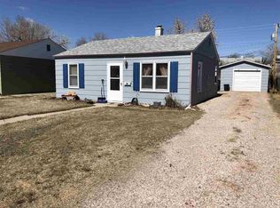140 E Saint Anne St, Rapid City, SD 57701