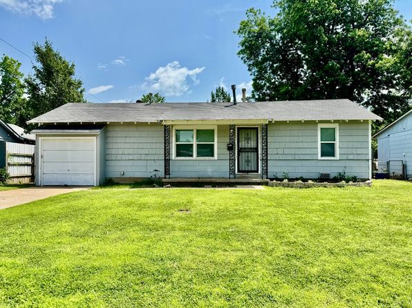 3222 N Holman Ct