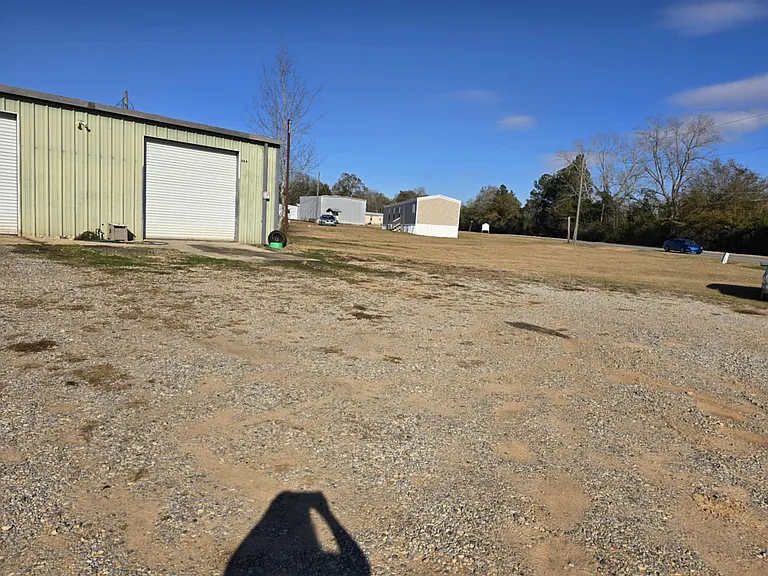 389 E Malvern Hwy — Photo 4